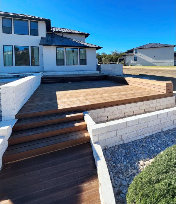 Why Choose Composite Decking for Your Central Texas Home